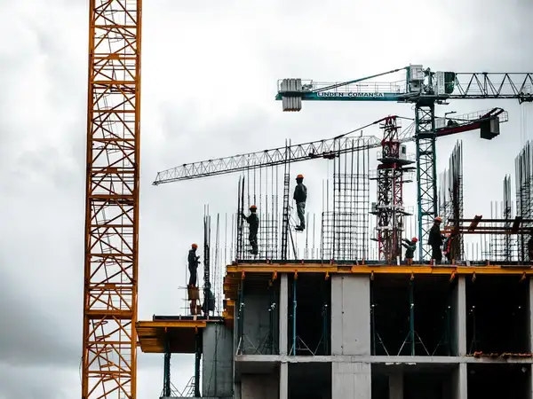 WV Construction crew working on a Salem Oregon project